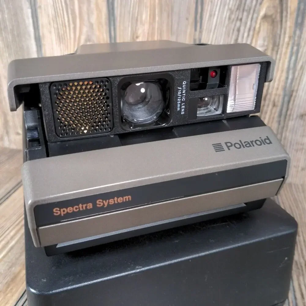Polaroid Spectra‎ System Auto Focus Instant Camera Flash Hard Case Vtg UNTESTED